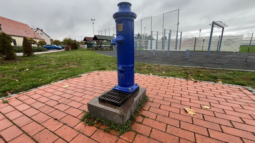 Auch der Trinkbrunnen der Midewa am Sport- und Freizeitzentrum in Sandersdorf wird in diesem Monat abgestellt. Er geht in die Winterpause.