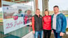 Freuen sich im Paul-Greizu-Stadion auf die kommenden 25 Jahre des 1. LAC Dessau: Horst Matzke, stellvertretender Vorsitzender, Manja Matthias, Vorstandsmitglied und Trainerin, und Vorstandsvorsitzender Axel Weder (v.l.n.r.).