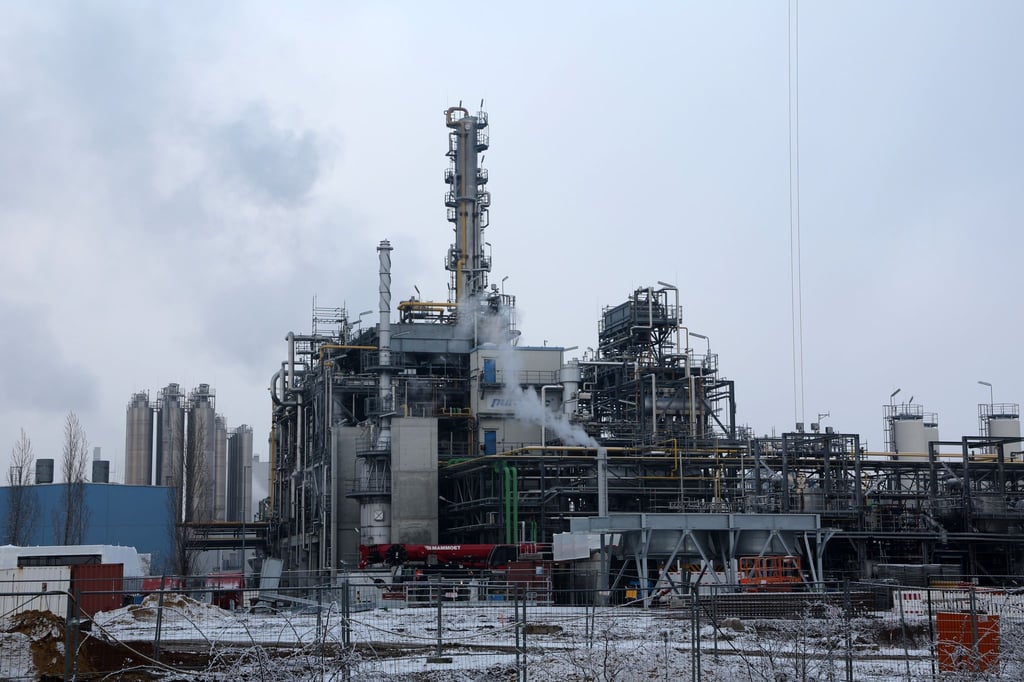 Der Chemie- und Industriepark Zeitz soll sich weiter entwickeln können. (Archivbild)