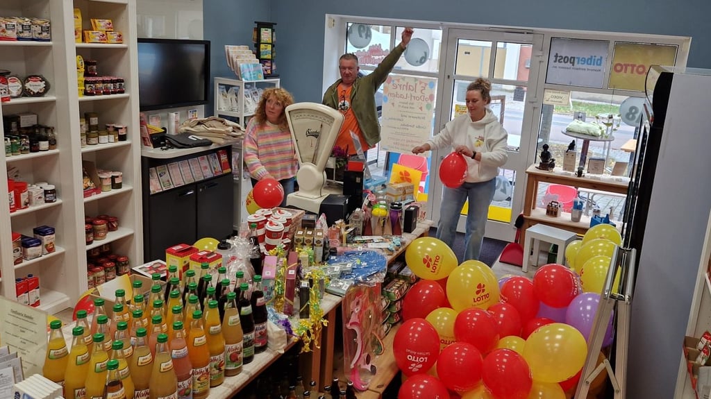 Fünf Jahre Dorfladen! Partystimmung in Neundorf.