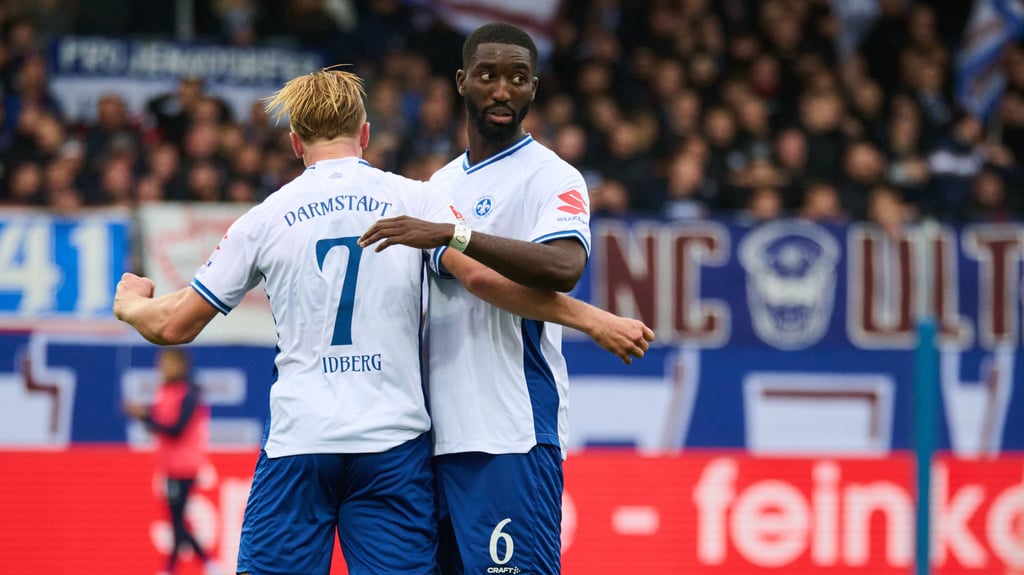 Patric Pfeiffer (rechts) freut sich auf das Wiedersehen mit dem 1. FC Magdeburg.