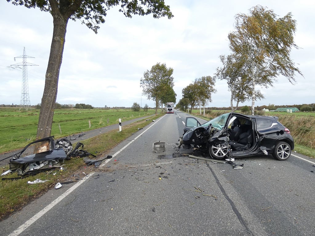 Eine junge Frau ist bei einem riskanten Überholmanöver tödlich verunglückt. (Handout)