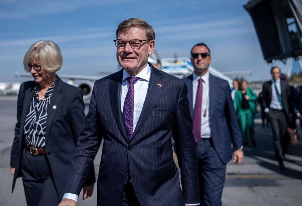 Vor dem Hintergrund eines ungewissen Nahost-Friedens ist Außenminister Johann Wadephul (CDU) in die Türkei gereist.