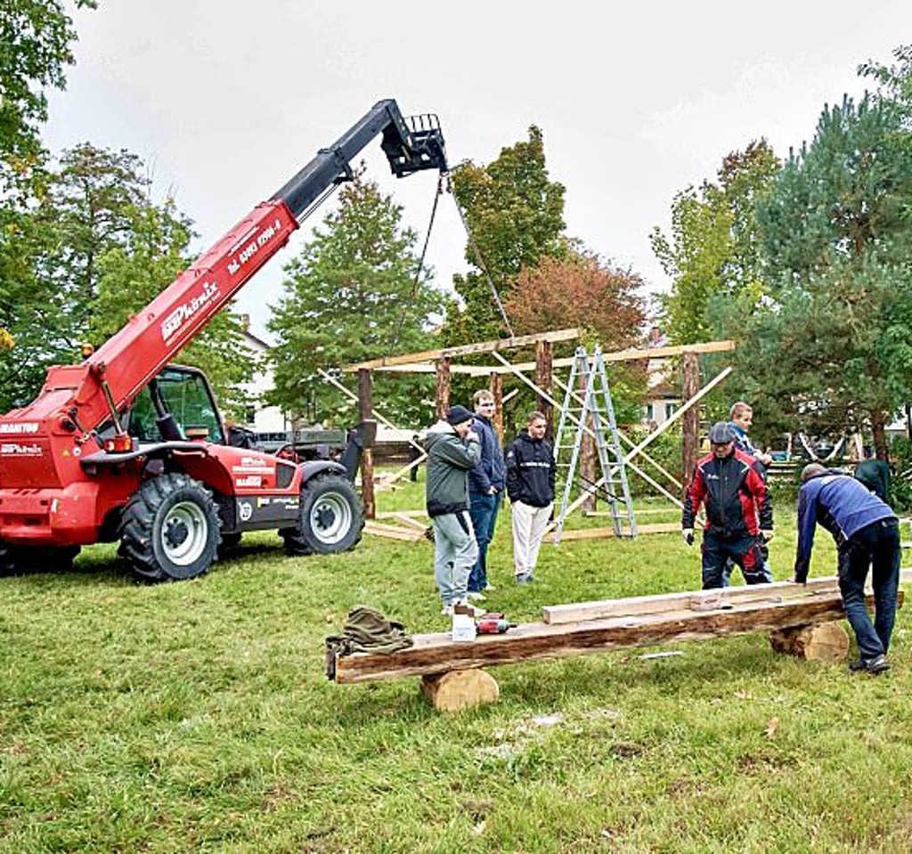 Rund 45 Freiwillige waren beim Arbeitseinsatz.
