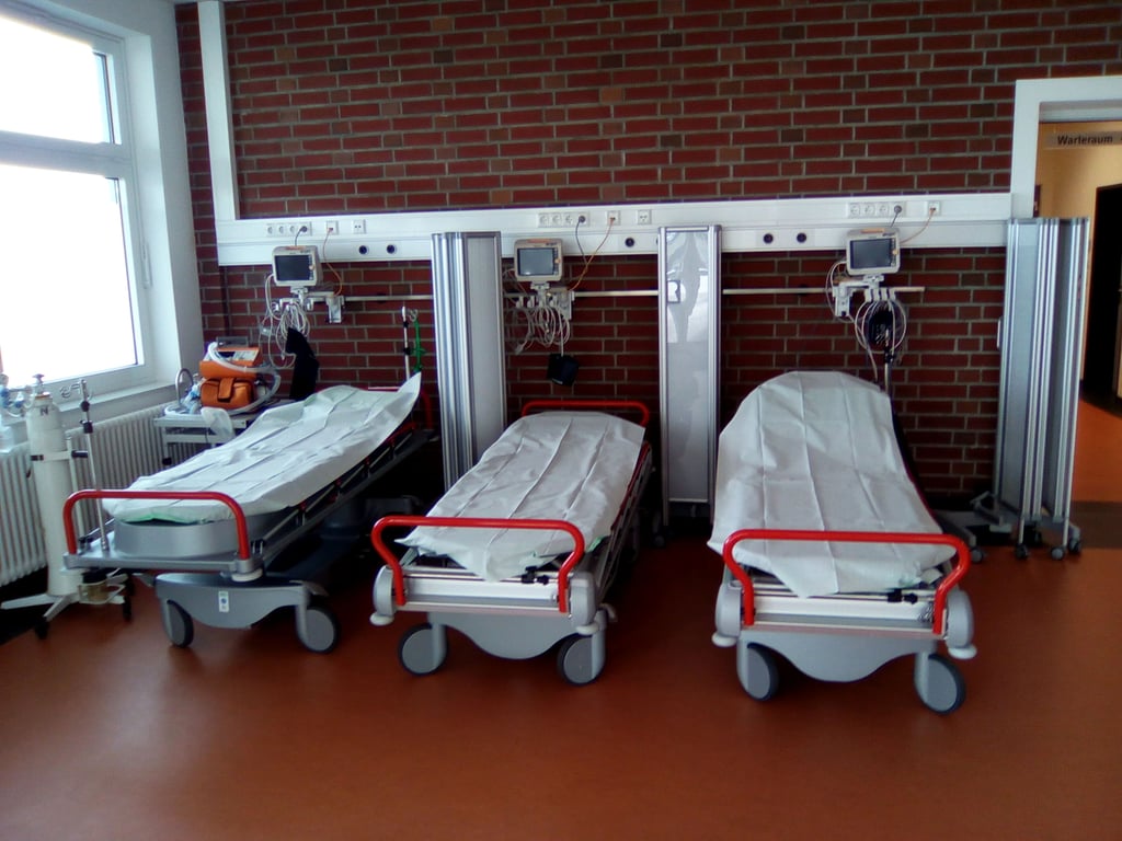 Ab 19. Dezember sollen die Betten in der Zerbster Helios-Klinik leer bleiben, was für jede Menge Unverständnis und Protest sorgt.