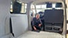 VANactive Inhaber Hannes Wißwe arbeitet an einem neuen Camper in Salzwedel. In knapp zwei Wochen ist das Wohnmobil fertig.