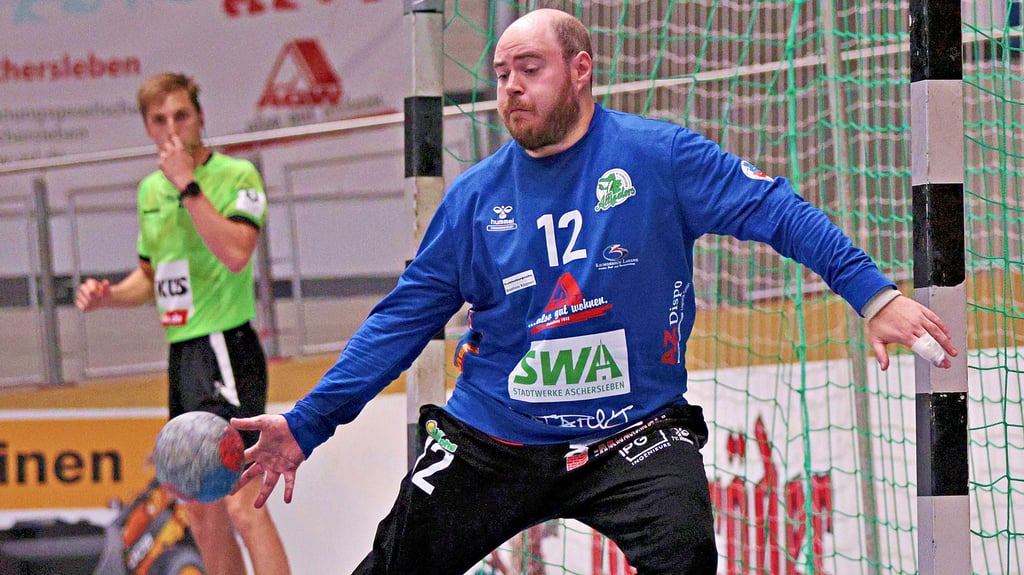 Auf starke Paraden von Keeper Justin Thäder hofft die Mannschaft vom HC Aschersleben beim Auswärtsauftritt in Pirna.