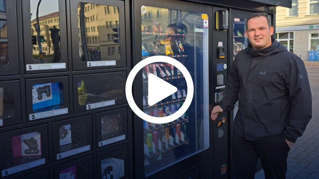 Tilo Bielig hat den ersten Automaten seines Unternehmens in Stadtfeld aufgestellt.