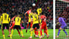 Harry Kane (hinten, Mitte l) brachte den FC Bayern früh in Führung.