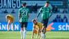 Die Spieler von Dynamo Dresden um Lars Bünning wirkten nach dem Schlusspfiff beim 2:2 gegen Preußen Münster enttäuscht.