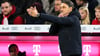 Dortmund-Trainer Niko Kovac ärgert sich im Topspiel in München über den Schiedsrichter.