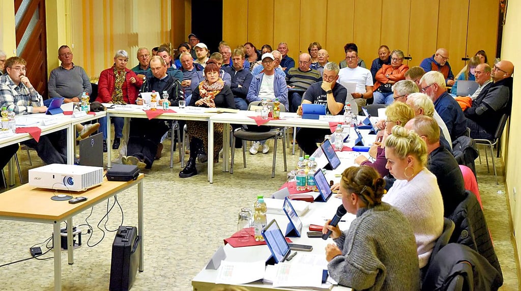 Viele Bürger haben die Sitzung des Gremiums in Drosa verfolgt.