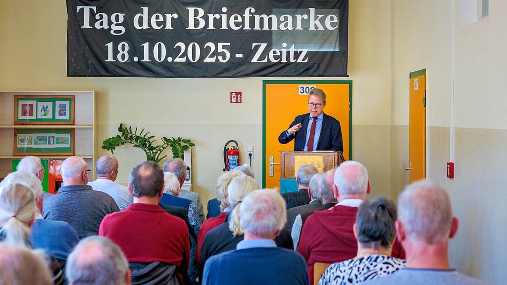 Jährlich feiern die Philatelisten ihren Tag der Briefmarke. In Zeitz wurde zeitgleich das 145-jährige Bestehen des Vereins und eine Partnerschaftsausstellung mit den Detmoldern gefeiert. Alfred Schmidt, Präsident des Bundesverbandes der Philatelisten, hielt die Festrede am Samstag in der Grundschule Elstervorstadt.