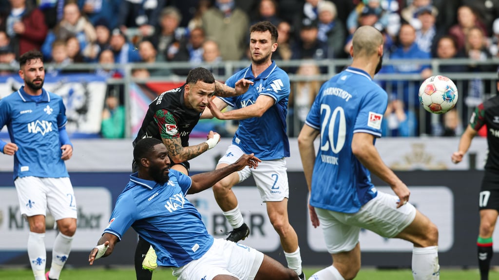 Falko Michel und der 1. FC Magdeburg rieben sich gegen die robusten Darmstädter auf.