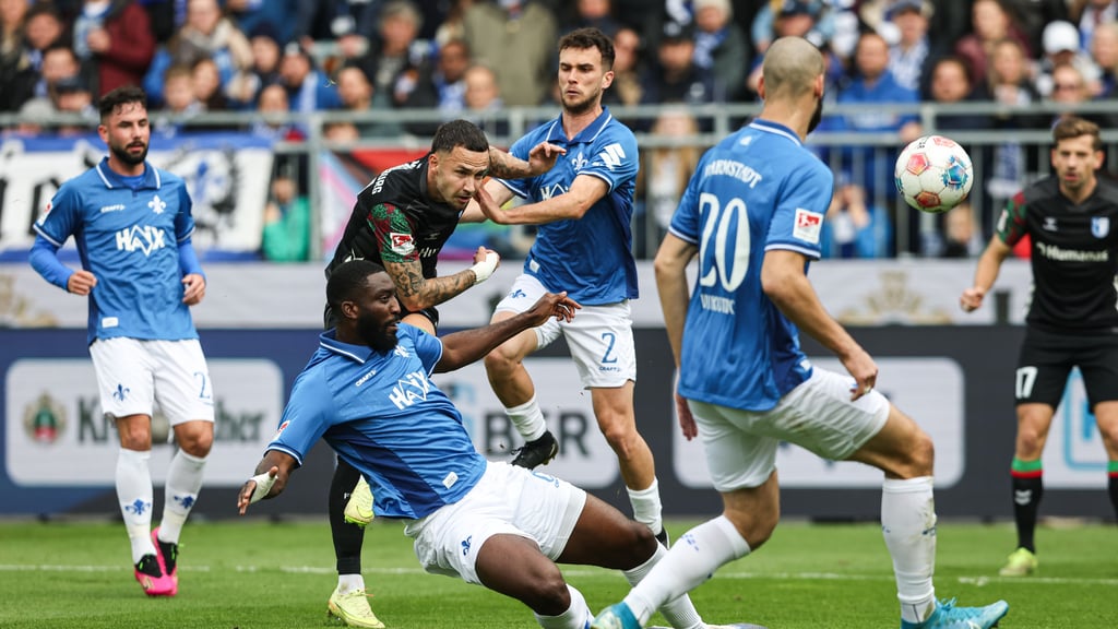 Falko Michel und der 1. FC Magdeburg rieben sich gegen die robusten Darmstädter auf.