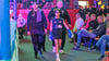 Am Samstag fand die erste Zeitzer Boxnacht in der Turnhalle der Berufsschule  statt.  Hugo Gluth mit seinen Trainern auf dem Weg zum ersten Kampf. 