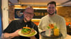 Küchenchef René Kirschnick (links) und Restaurantleiter Niklas Demuth wollen ein Restaurant in Wernigerode wiederbeleben.