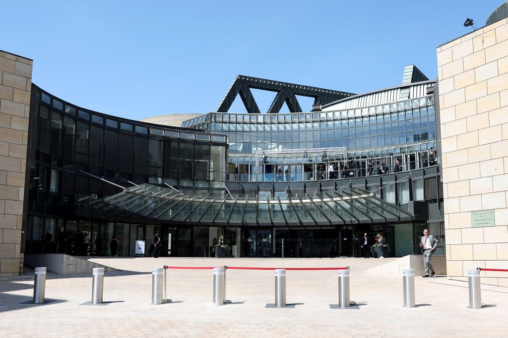 Am Landtag Nordrhein-Westfalen gab es einen Feuerwehreinsatz. (Archivbild)