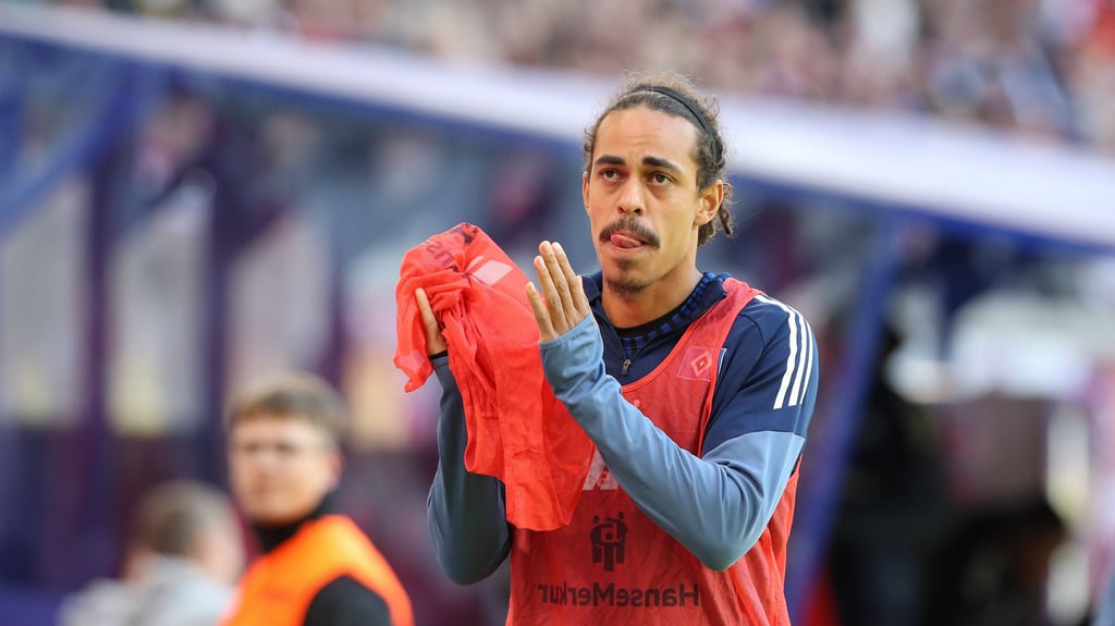 Yussuf Poulsen wurde von den RB-Fans geehrt.