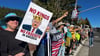 Auch in Truckee in Kalifornien gab es unter dem Motto „No Kings“ Proteste gegen Präsident Trumps Politik.