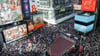 In New York nahmen laut Polizei mehr als 100.000 Menschen an Protesten teil.