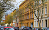 Wohnungen in sanierten Altbauten wie in der Franzstraße in Köthen sind unter Wohnungssuchenden gefragt. 