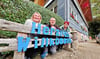 Jeannette Scharf, Ralf Scharf und Mutter Jutta Krukow heißen die Gäste herzlich willkommen.