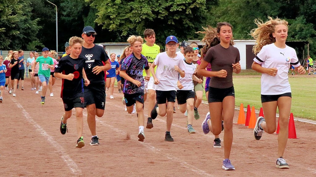 Im Juni liefen die Schüler bei einem Spendenlauf für den Brunnen in Afrika.