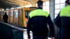 Im ersten Halbjahr gab es in Bahnhöfen und Fahrzeugen der BVG deutlich weniger Straftaten und Übergriffe auf Beschäftigte.