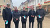Bürgermeister Philipp Stark begrüßt die Soldaten der Bundeswehr in Burg.