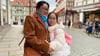 Wieder vereint: Melanie Luong freut sich, dass ihre Großmutter Thi Cham Pham nach Deutschland zurückkehren durfte.