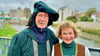 Volker und Simone Zappe führen als Ratsherr und Kräuterfrau durch Bernburg.