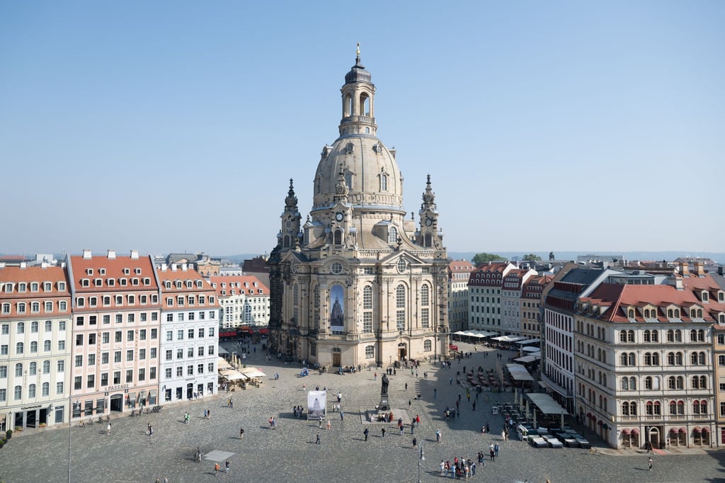 In der Dresdner Frauenkirche wurde zum 15. Mal der Sächsische Bürgerpreis verliehen (Archivbild)