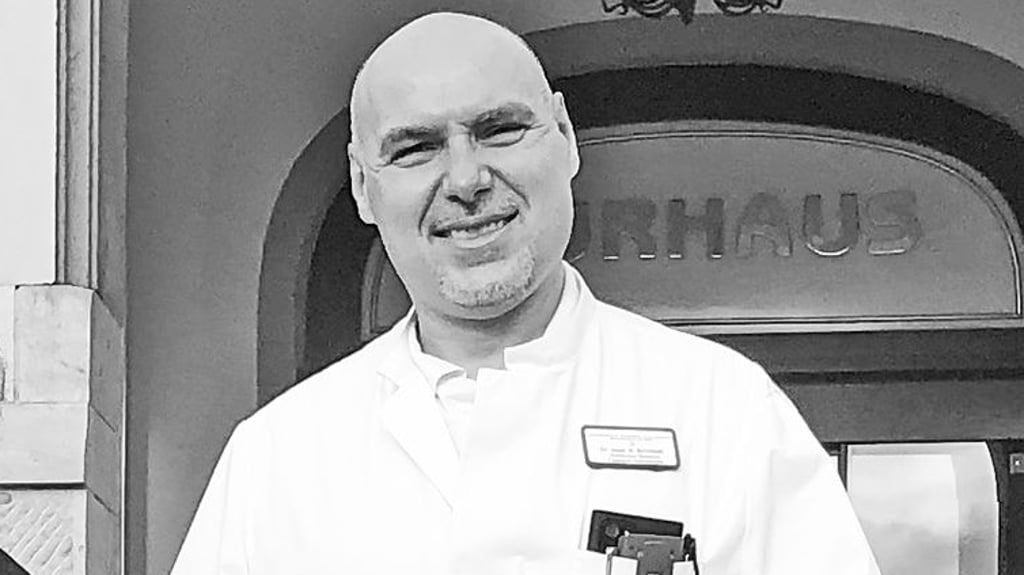 Dr. Alexander Schmidt