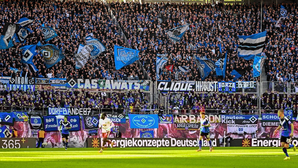 Die Fanszene des Hamburger SV ist gespalten über RB Leipzig.