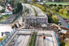 Nun ist sie komplett weg: Die Ringbrücke über die Brenneckestraße in Magdeburg ist gefallen.