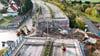 Nun ist sie komplett weg: Die Ringbrücke über die Brenneckestraße in Magdeburg ist gefallen.