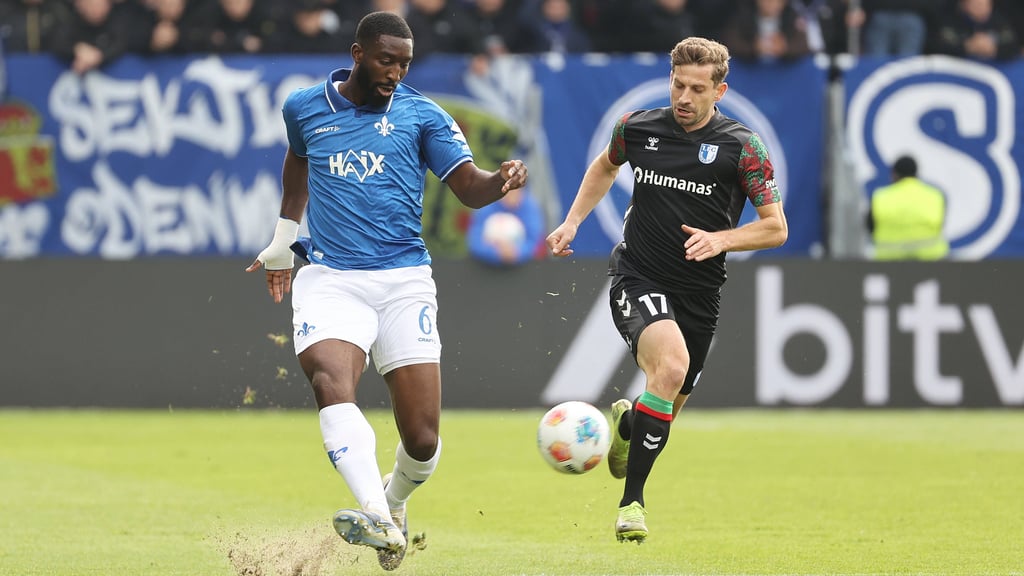Patric Pfeiffer (l.) traf mit Darmstadt 98 am Sonntag auf seinen Ex-Verein 1. FC Magdeburg.
