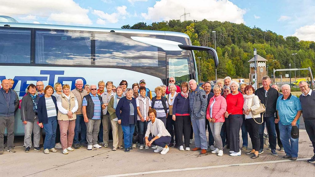 Im Geburtstagsjahr wurden den Kunden auch einige Jubiläumsreisen angeboten – so zum Beispiel Busfahrten nach Paris.
