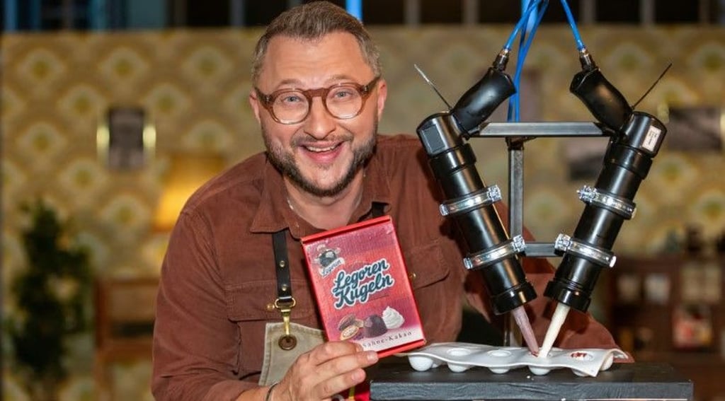 Sebastian Lege ist TV-Koch und Lebensmittelexperte. Für die ZDF-Sendung "Besseresser" testete er den DDR-Klassiker Halloren-Kugeln.