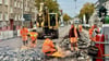 In Halle gibt es derzeit besonders viele Baustellen: In der Trothaer Straße wurden zuletzt Straßenbahngleise erneuert. Für Autofahrer kam es dadurch zu erheblichen Behinderungen.