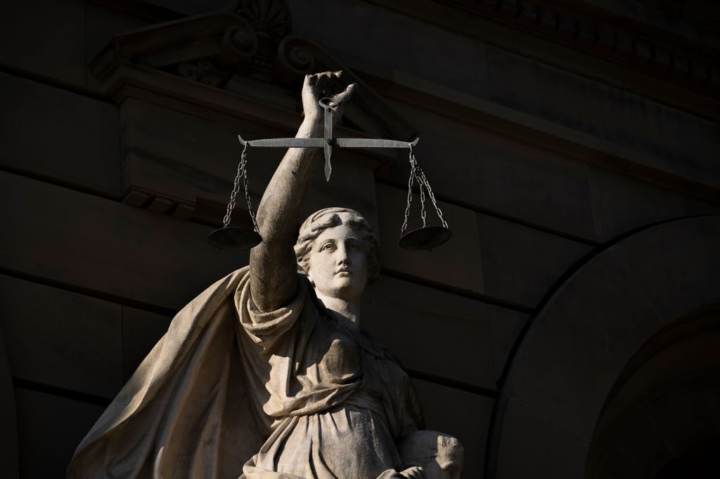 Stimmt der leibliche Vater einer Änderung des Nachnamens seines Kindes nicht zu, kann das Familiengericht seine Einwilligung ersetzen - wenn dies dem Kindeswohl dient.