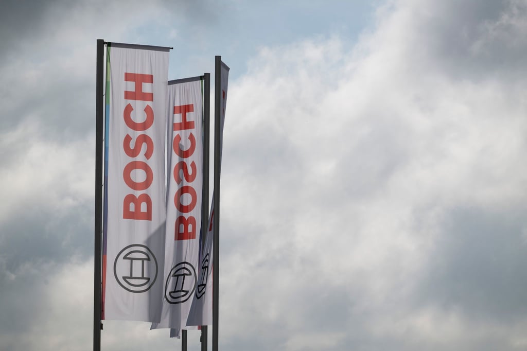 Der Autozulieferer Bosch muss sparen - und baut deshalb auch Stellen ab. (Archivbild)