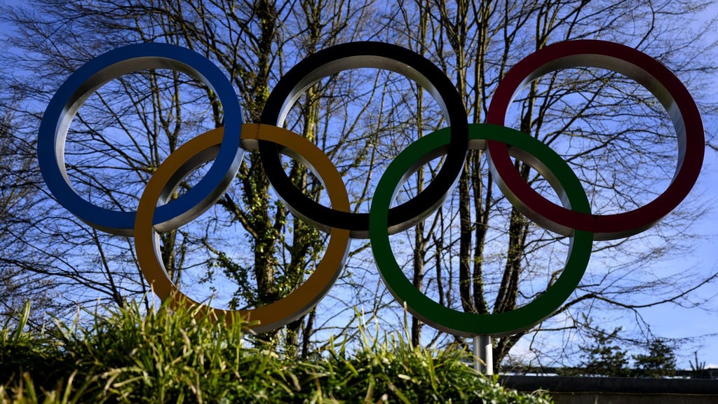 Bei den Olympischen Winterspielen werden russische Athleten in Wettbewerben der FIS-Sportarten nicht teilnehmen dürfen.