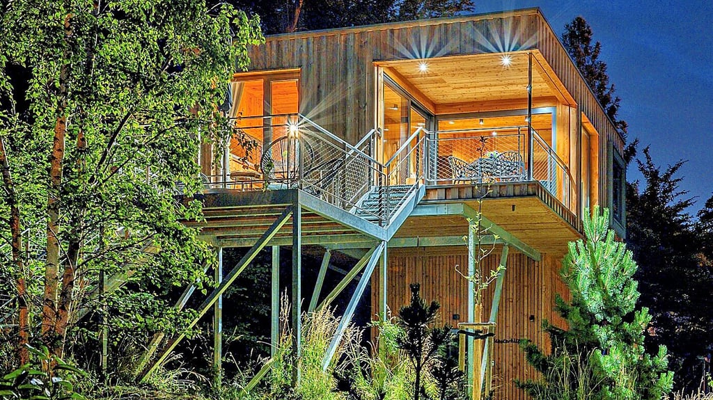 Ein Baumhaus des Baumwipfel-Resorts „Lug ins Land“: Der Ilsenburger Übernachtungsbetrieb hat es in die Endrunde des Tourismuspreises des Landes Sachsen-Anhalt in der Kategorie Nachhaltigkeit geschafft.