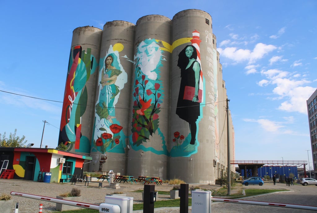 An der Donau in Belgrad stehen im Viertel Dorcol die „Silosi“ (Silos), die zu einem Partyareal geworden sind. (Archivbild)