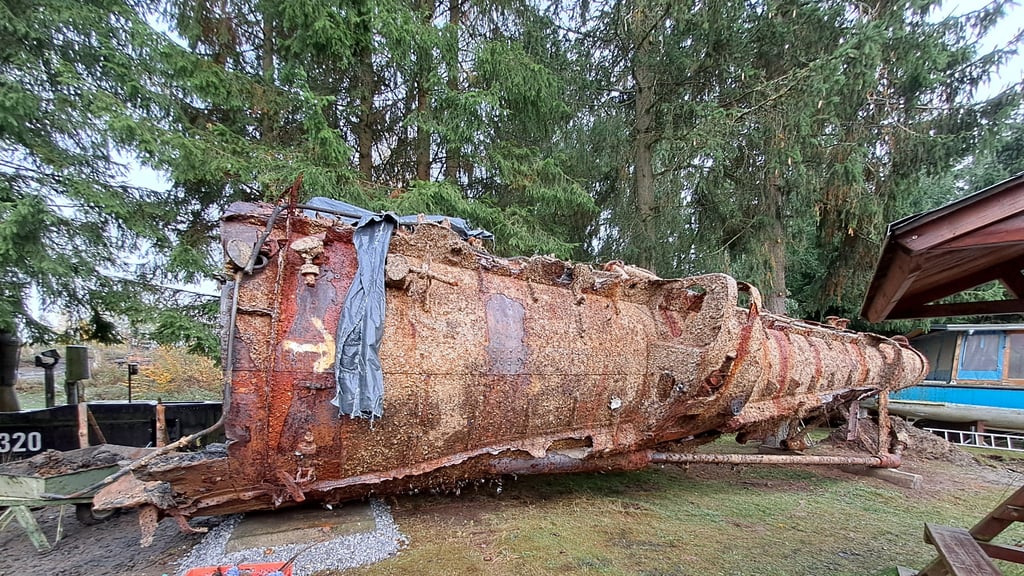 Die Hecksektion des U-Boots 16 der Kaiserlichen Marine befindet sich nun im Ostdeutschen Fahrzeugmuseum in Benneckenstein. Das Wrack wurde Anfang September 2025 aus der Nordsee geborgen.