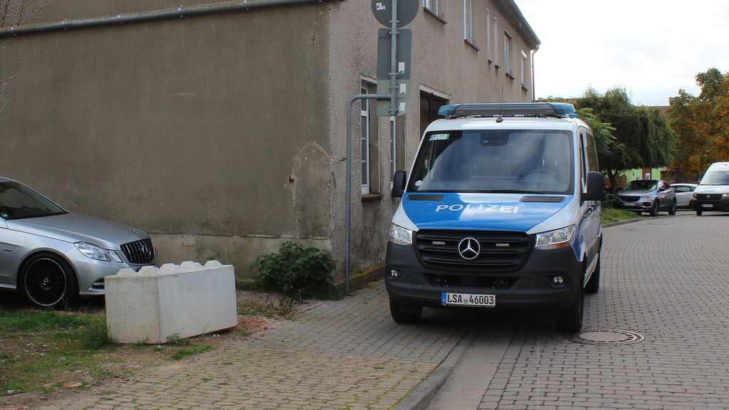 Die Polizei führte in Haldensleben Durchsuchungen wegen des Verdachts auf Drogenhandel durch.