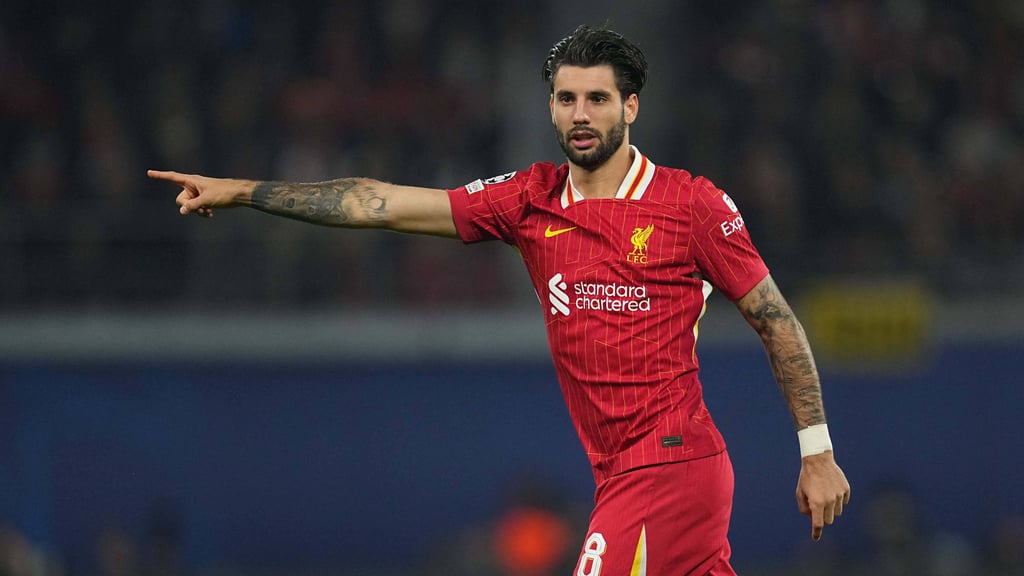 Wegen einer Flugzeug-Panne verspätet sich der FC Liverpool um Dominik Szoboszlai in Frankfurt.