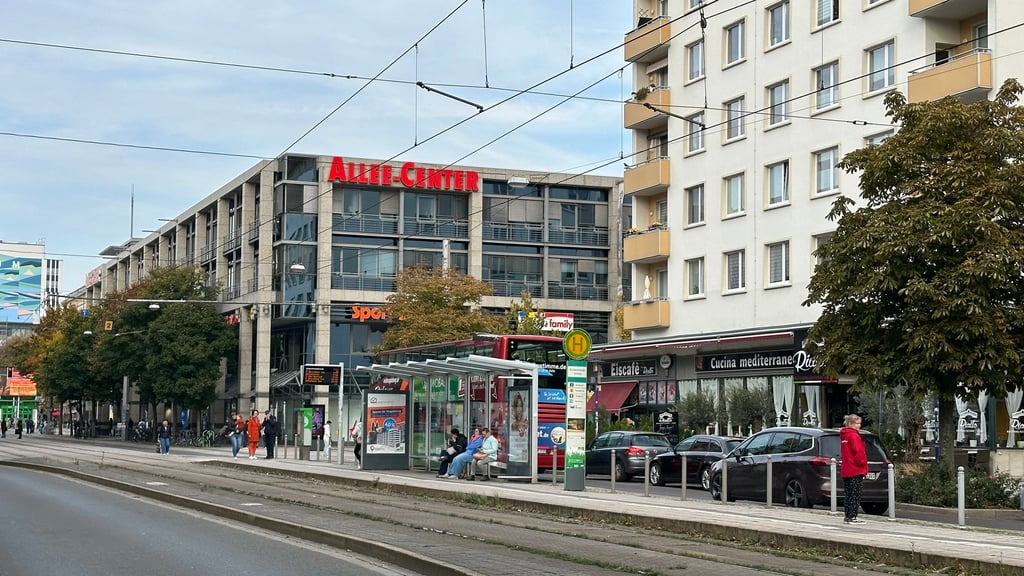 Blick auf den Breiten Weg in der Innenstadt Magdeburgs. Das Märktekonzept gibt vor, welcher Einzelhandel sich hier ansiedeln kann.